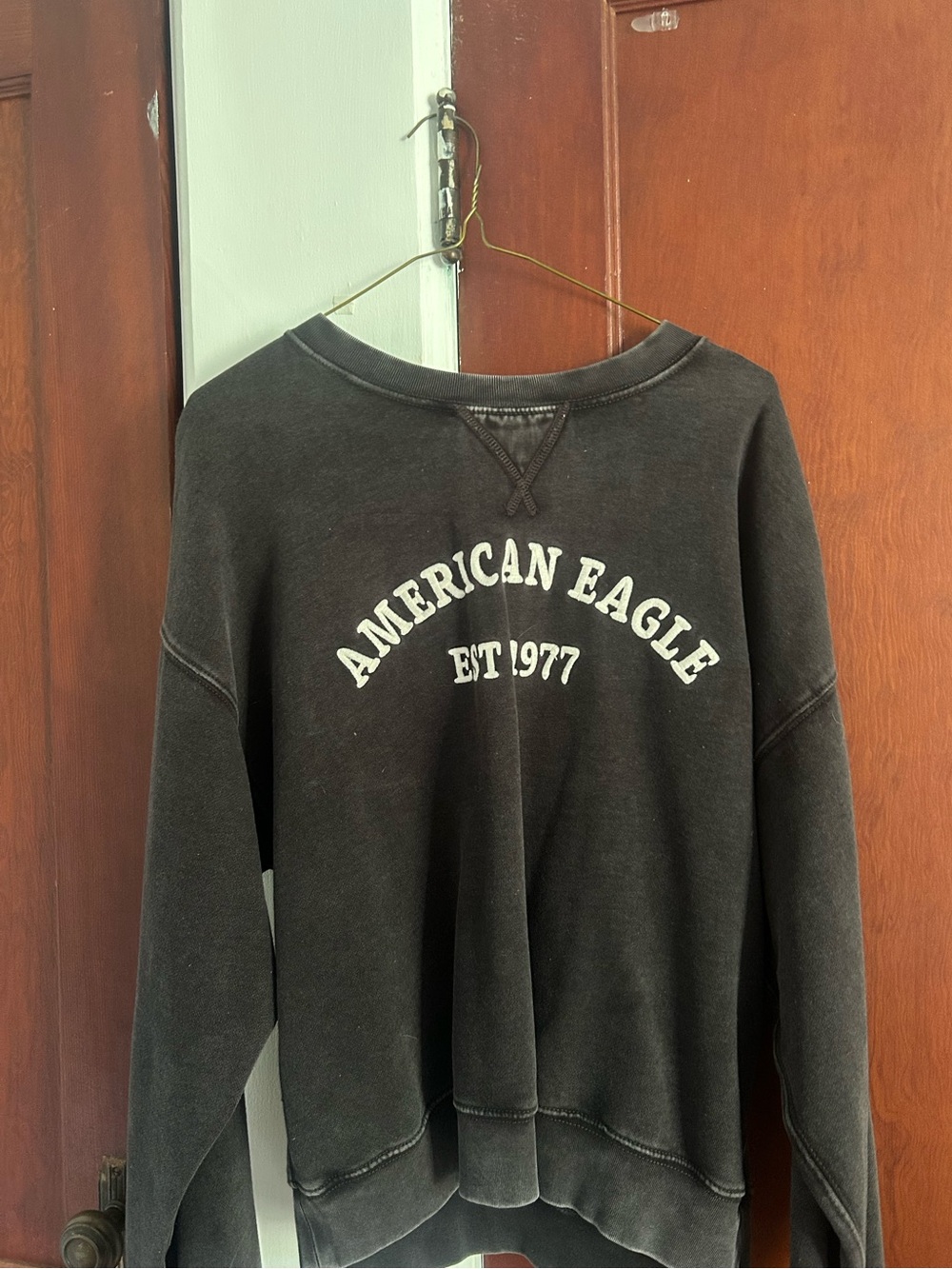 American Eagle Outfitters Black Crewneck Sweatshirt